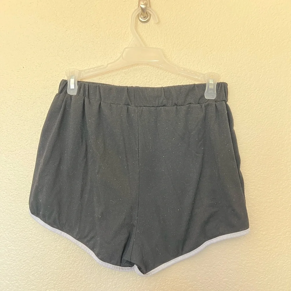 Zaful | Black and White Crop Tank and Shorts Set - Picture 10 of 14